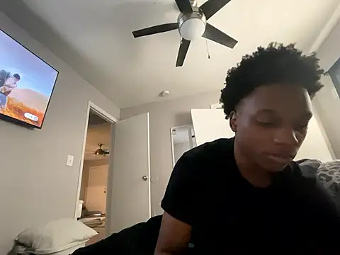 dmmeformerch online show from April 13, 3:06 pm