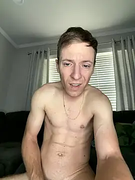 Snapshot of Badstepson33 chatting on April 22, 1:23 pm Badstepson33 online show from April 22, 1:23 pm