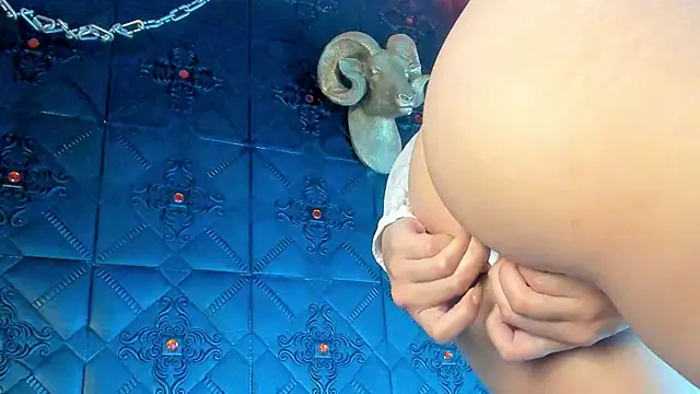 LolaXXXperience online show from October 21, 11:33 am