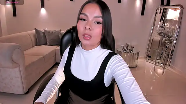 Snapshot of NinaBlum chatting on September 17, 3:19 am NinaBlum online show from September 17, 3:19 am