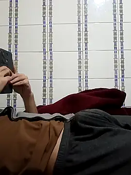 BeakedMezuza online show from April 12, 9:03 am