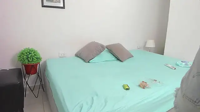 Danka smith online show from September 18, 10:56 pm