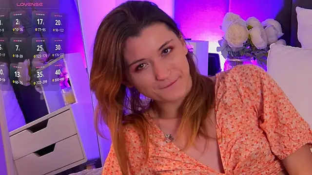 LillySvon online show from October 28, 4:31 pm