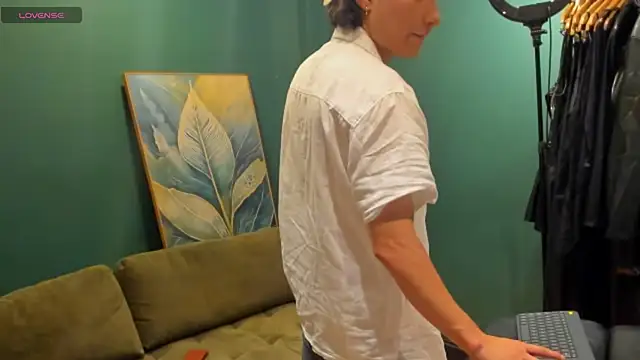 enzo steel online show from October 19, 6:52 pm