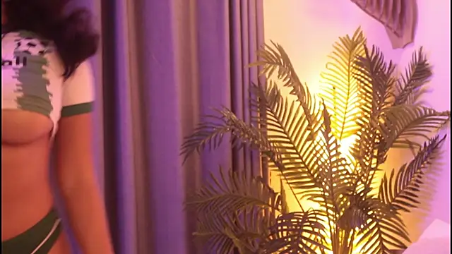 sophie miiuu online show from April 10, 11:09 pm