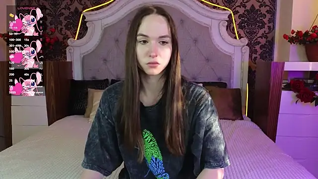 Snapshot of Angeel_Kate chatting on February 5, 6:18 am Angeel Kate online show from February 5, 6:18 am