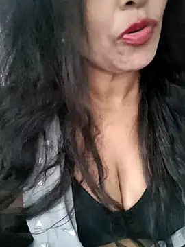 Deepa Sharma143 online show from October 3, 6:21 am