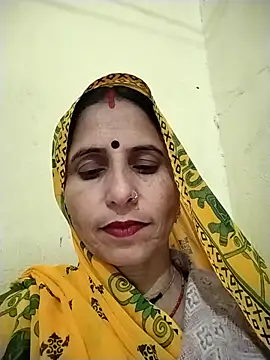 Snapshot of Hot_liya54 chatting on February 1, 5:17 am Hot liya54 online show from February 1, 5:17 am