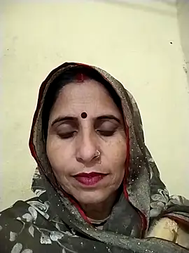 Snapshot of Hot_liya54 chatting on February 3, 4:43 am Hot liya54 online show from February 3, 4:43 am