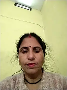 Snapshot of Hot_liya54 chatting on February 4, 10:43 am Hot liya54 online show from February 4, 10:43 am