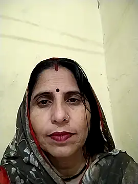 Snapshot of Hot_liya54 chatting on February 8, 6:50 am Hot liya54 online show from February 8, 6:50 am