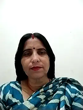 Snapshot of Hot_liya54 chatting on May 6, 8:08 am Hot liya54 online show from May 6, 8:08 am