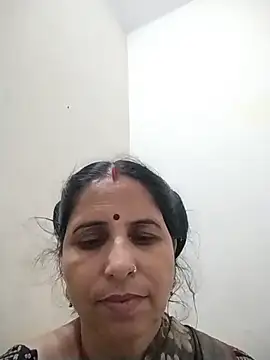 Snapshot of Hot_liya54 chatting on June 13, 3:43 pm Hot liya54 online show from June 13, 3:43 pm