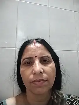 Snapshot of Hot_liya54 chatting on June 20, 12:47 am Hot liya54 online show from June 20, 12:47 am