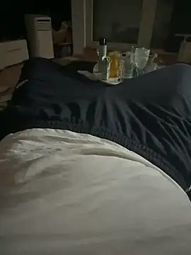 ohyesd4ddy online show from September 24, 9:01 am