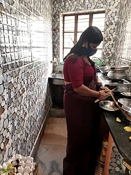 naughty nataasa online show from February 20, 7:21 am