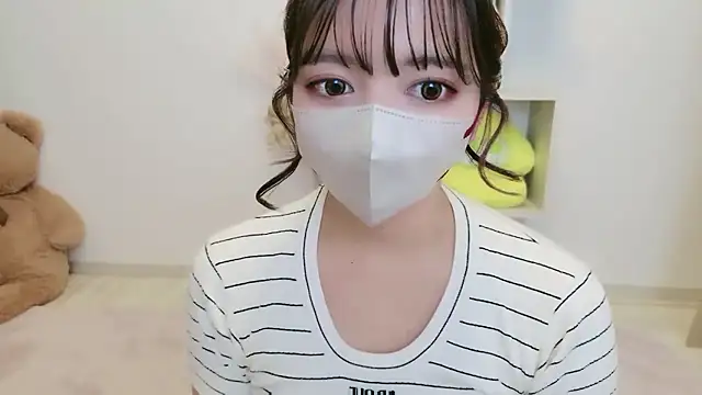 Snapshot of JP_Momo_o0 chatting on November 9, 11:30 am JP Momo o0 online show from November 9, 11:30 am