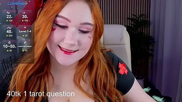 laura palmerr online show from October 30, 8:38 am