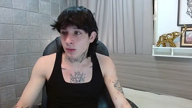 Iantwink18 online show from December 17, 9:48 am