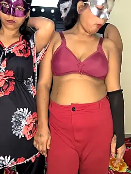 Family02 online show from October 21, 7:42 am