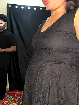 Family02 online show from October 24, 4:03 pm