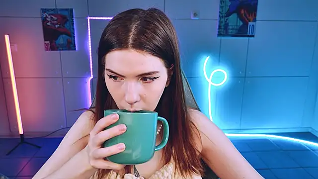 AliceCUNTach online show from September 25, 5:11 am