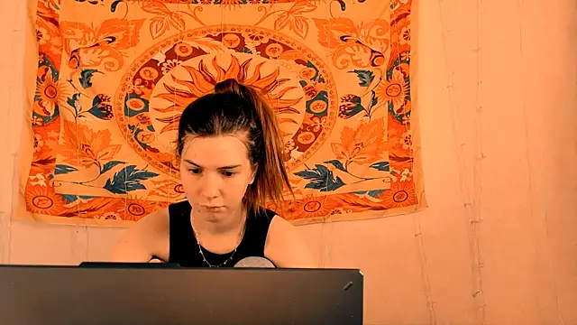 AliceCUNTach online show from March 26, 5:02 am