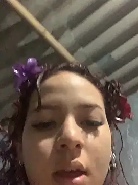 Snapshot of JezebelAsh2 chatting on November 3, 8:10 pm JezebelAsh2 online show from November 3, 8:10 pm