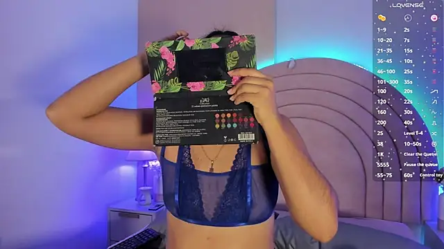 Snapshot of MarcelineTemptation chatting on September 27, 12:21 pm MarcelineTemptation online show from September 27, 12:21 pm