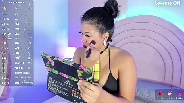 Snapshot of MarcelineTemptation chatting on October 3, 12:02 pm MarcelineTemptation online show from October 3, 12:02 pm