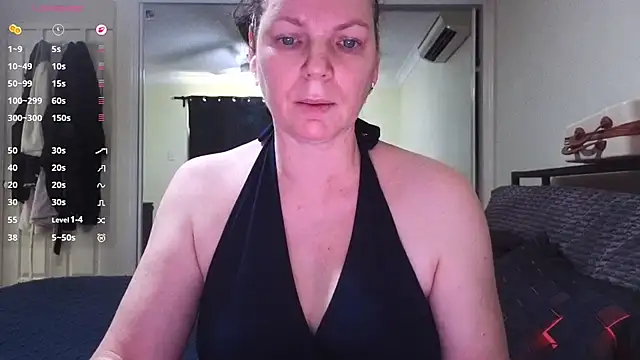 Snapshot of aussiepeaches chatting on October 22, 12:00 am aussiepeaches online show from October 22, 12:00 am