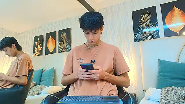 Lean Portman online show from February 10, 8:46 pm