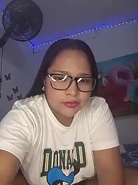 Snapshot of Angelly_ricura chatting on May 20, 4:35 pm Angelly ricura online show from May 20, 4:35 pm