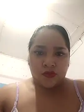 Snapshot of Angelly_ricura chatting on July 4, 5:41 pm Angelly ricura online show from July 4, 5:41 pm