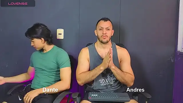 Snapshot of TeddyBear_07 chatting on February 21, 12:50 pm TeddyBear 07 online show from February 21, 12:50 pm