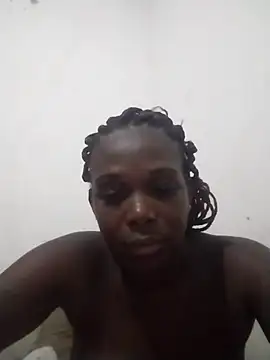 Snapshot of Morena_2021 chatting on December 18, 4:40 am Morena 2021 online show from December 18, 4:40 am