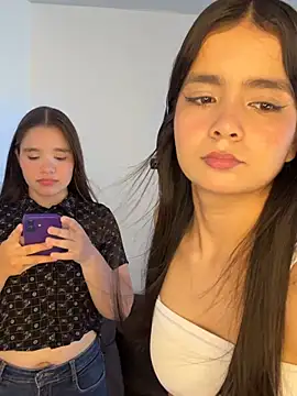 Ashley and Zoe online show from July 26, 4:25 pm