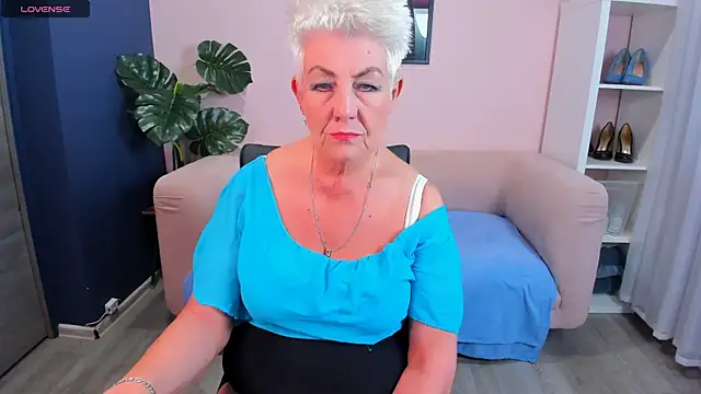 HotandMature online show from January 20, 8:30 am