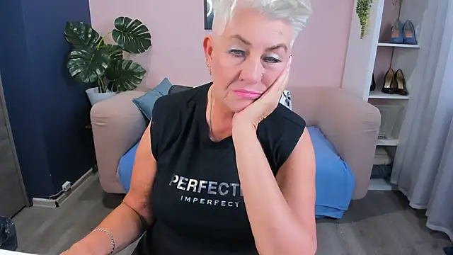 HotandMature online show from September 16, 8:26 am