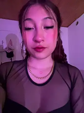 Snapshot of liin_rose chatting on September 12, 1:17 am liin rose online show from September 12, 1:17 am