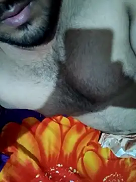 Snapshot of Mahabteegg chatting on June 1, 7:48 pm Mahabteegg online show from June 1, 7:48 pm