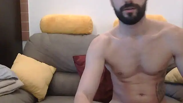 Amicisegreti online show from November 20, 6:35 am