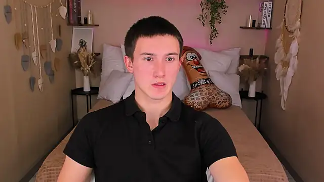 Snapshot of David__Diamond chatting on October 4, 4:05 pm David Diamond online show from October 4, 4:05 pm