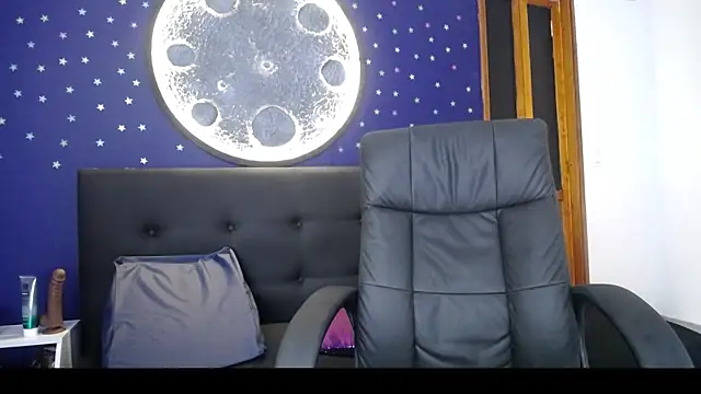 Olivia11  online show from September 13, 3:12 pm