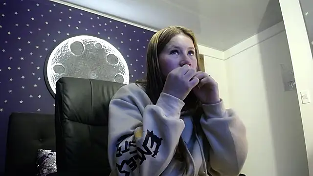 Olivia11  online show from September 15, 12:16 pm