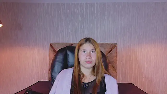 Olivia11  online show from February 11, 4:45 pm