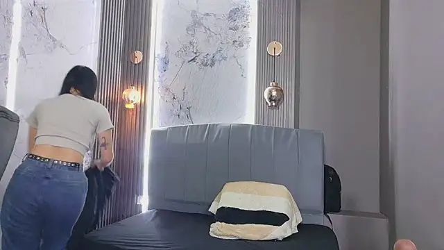 Olivia11  online show from April 16, 4:41 pm