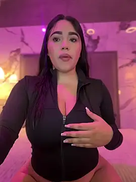 SofiaWildee online show from December 21, 10:39 pm