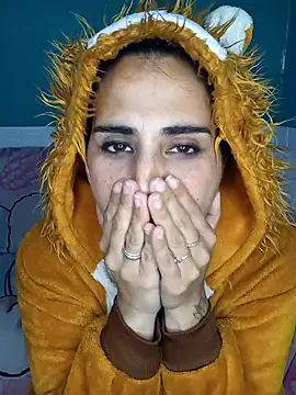 Snapshot of kariciasecreta chatting on September 16, 2:34 am kariciasecreta online show from September 16, 2:34 am