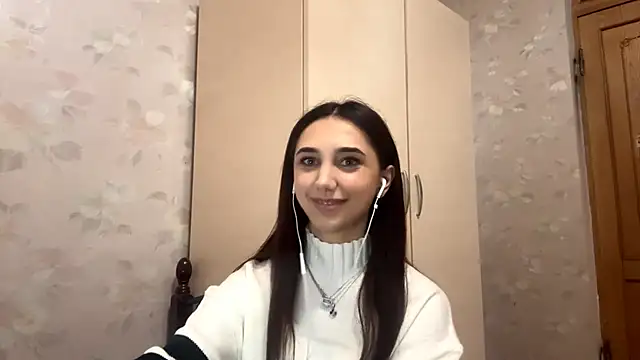 Snapshot of LinaMour chatting on October 11, 10:30 pm LinaMour online show from October 11, 10:30 pm